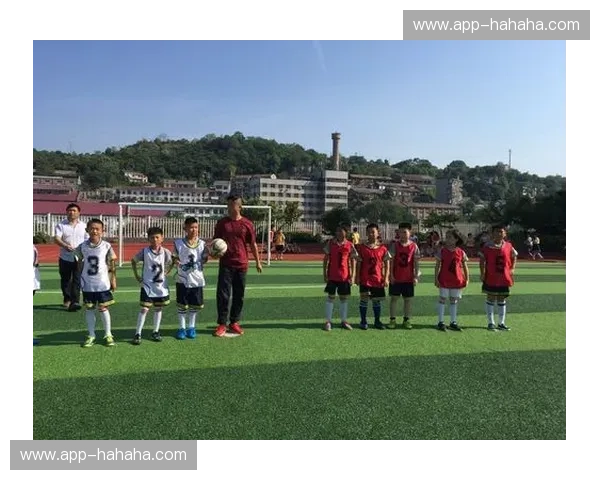 南安联vs米尔顿：草根足球的史诗，激情与梦想的交响曲